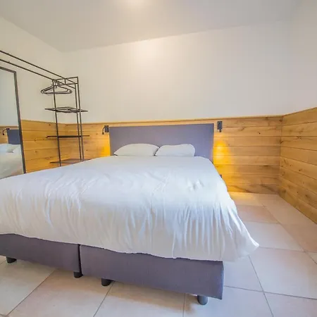 Les Eresses דורבורי